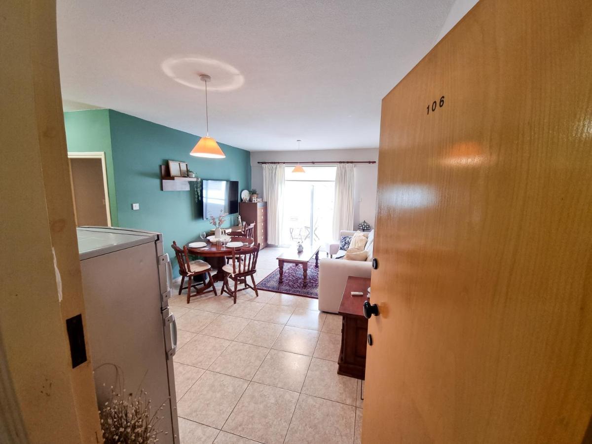 Dock Holiday Apartment Larnaca Exterior photo